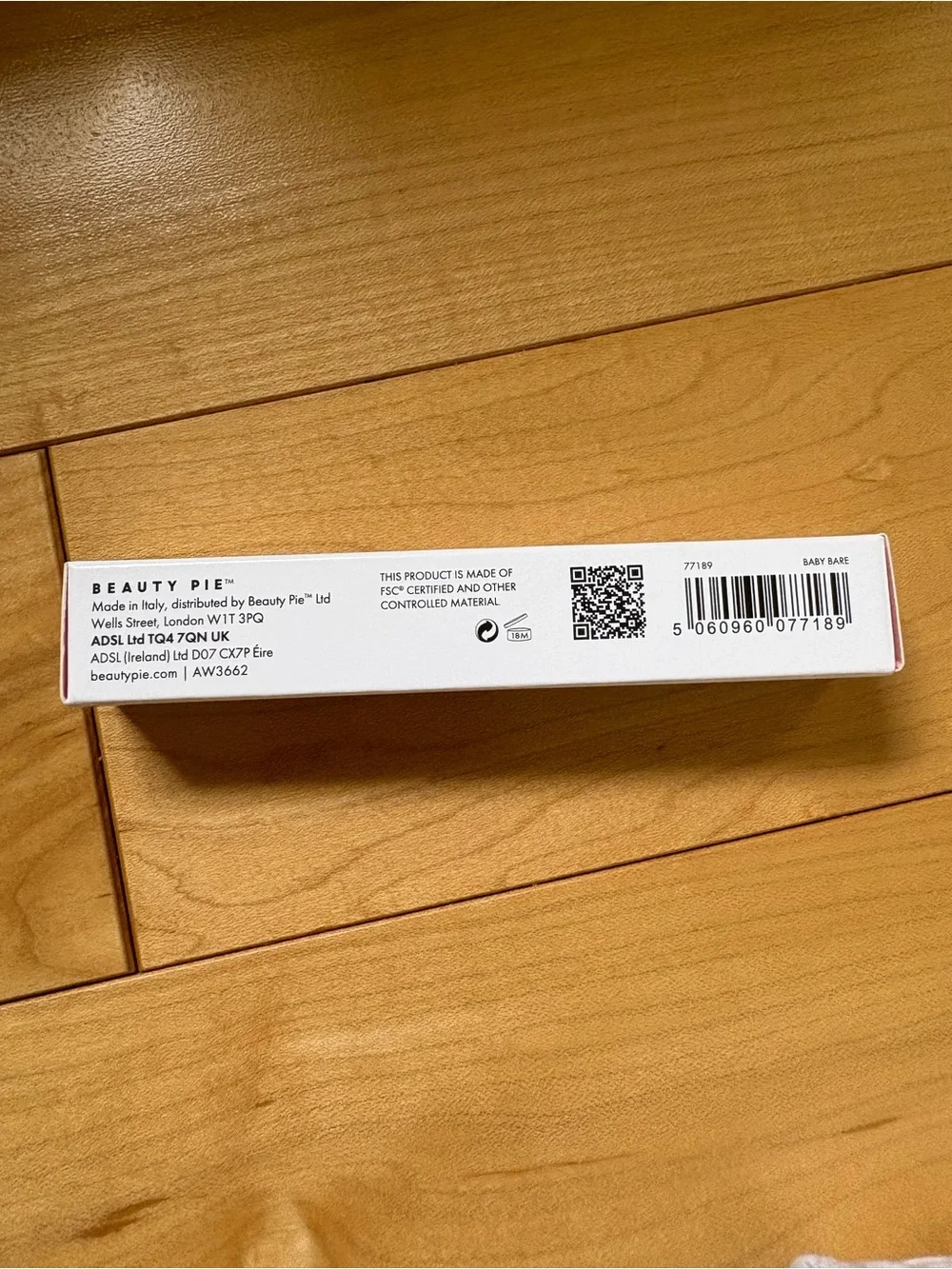 Beauty Pie nib new